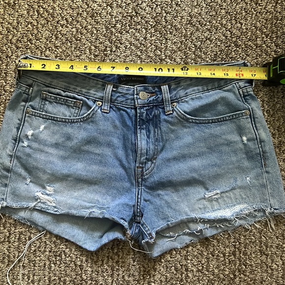 Lucky Brand Mid Rise Shorts - Picture 7 of 8